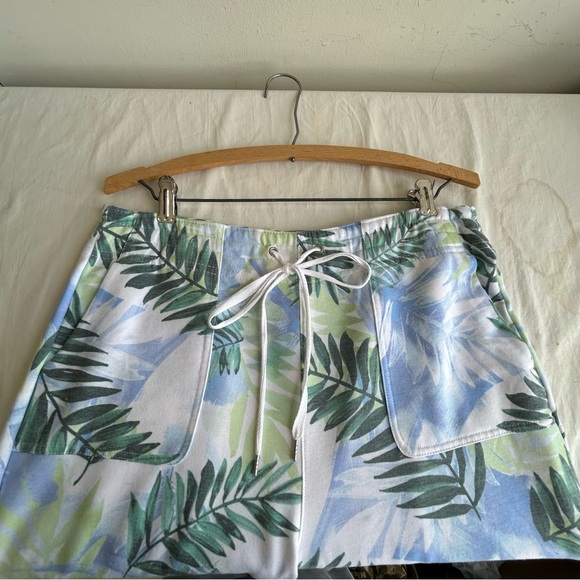 Zac & Rachel Print Cropped Lounge Pants - Picture 3 of 16